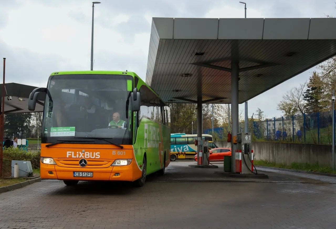 Gdzie zatrzymuje się Flixbus w Toruniu? Dokładne adresy i dojazd