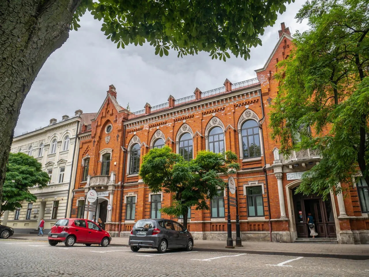 Radom: Co ciekawego? Odkryj atrakcje, historię i pomysły na weekend!